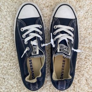 Converse womens size 8M color dark blue